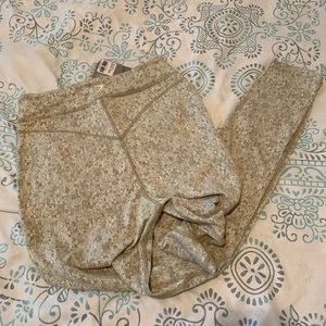 Gymshark fleur texture leggings